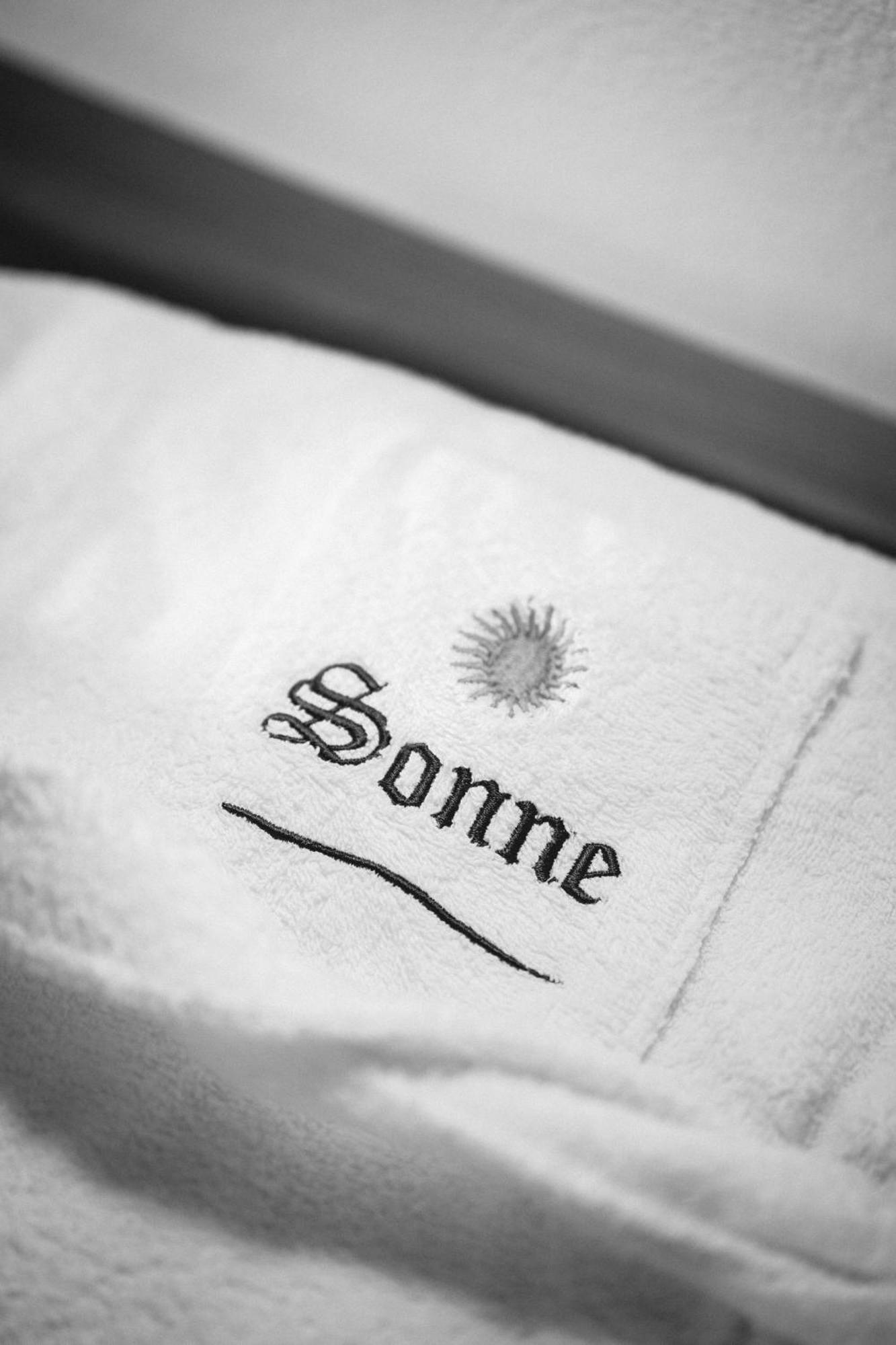 Small Hotel Sonne 蒂鲁罗 外观 照片